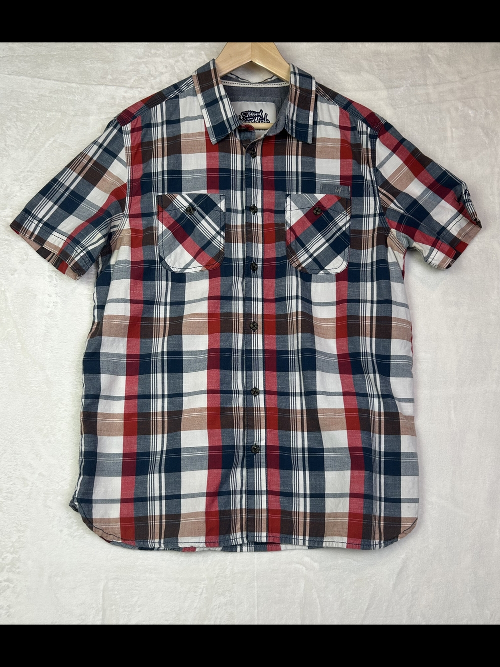 Weird‎ Fish Shirt Mens Medium Plaid Short Sleeve Button Down Red Blue
